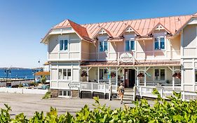 Strandvillan Hotell Och Bed & Breakfast