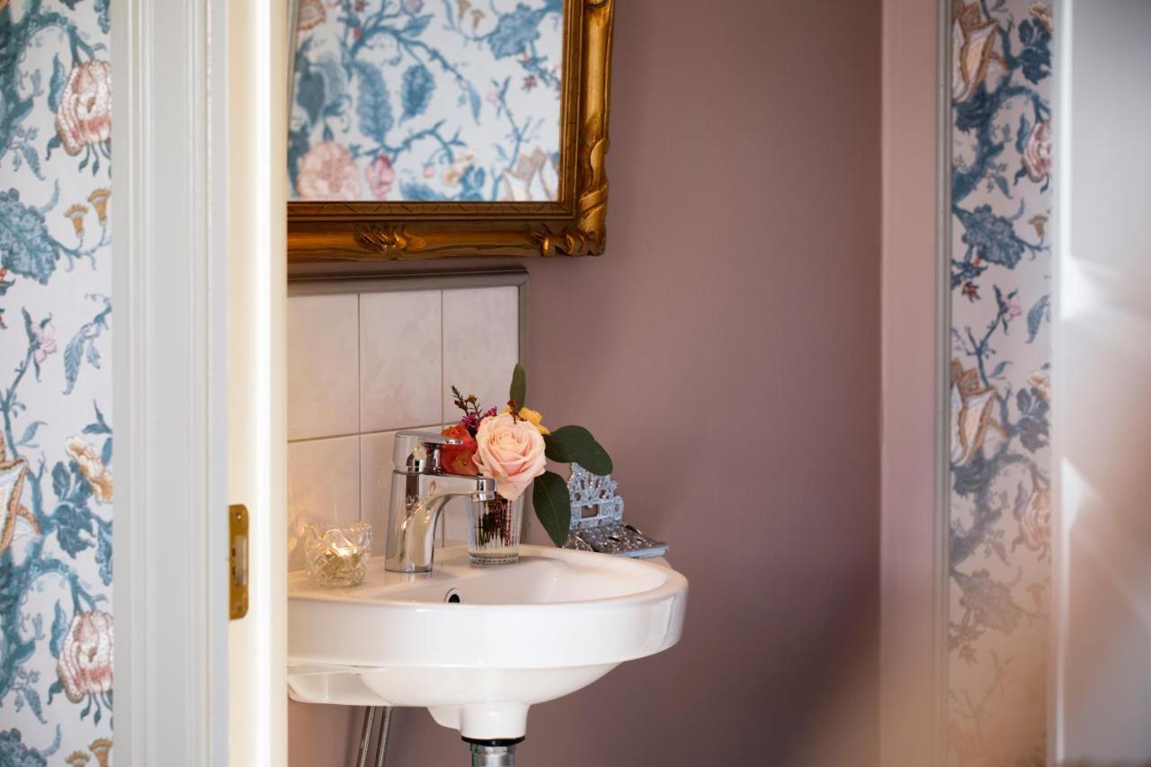 Strandvillan Hotell Och Bed & Breakfast Lysekil Buitenkant foto